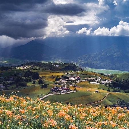 Story Inn City Хуалянь Екстер'єр фото